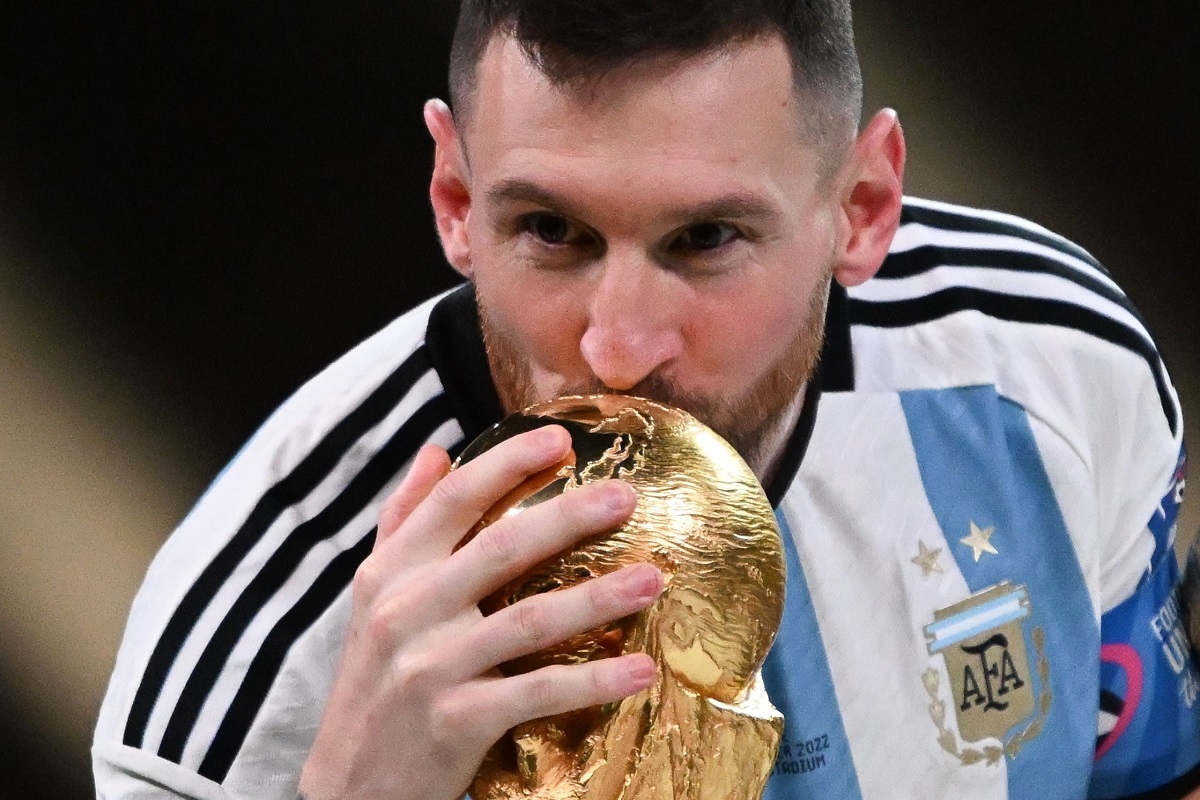 LMHT: Điểm chung giữa Messi và Deft sau những chức vô địch lịch sử